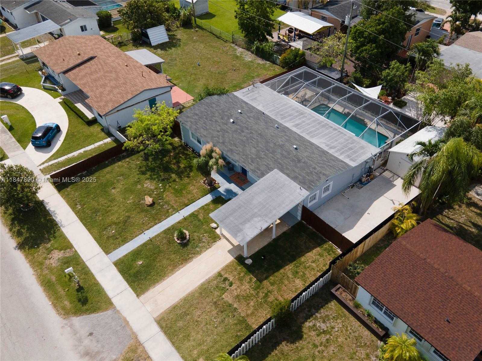 Small Image of 10120 NICARAGUA DR, Cutler Bay Number 40