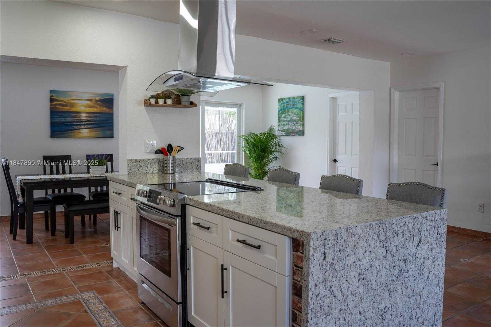 Small Image of 10120 NICARAGUA DR, Cutler Bay Number 5