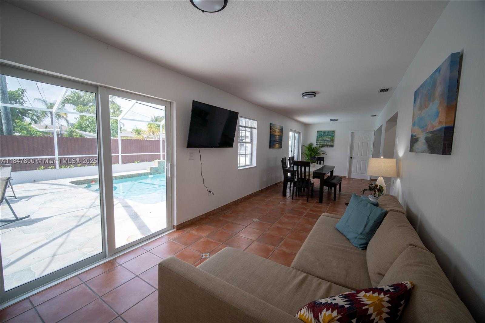 Small Image of 10120 NICARAGUA DR, Cutler Bay Number 51