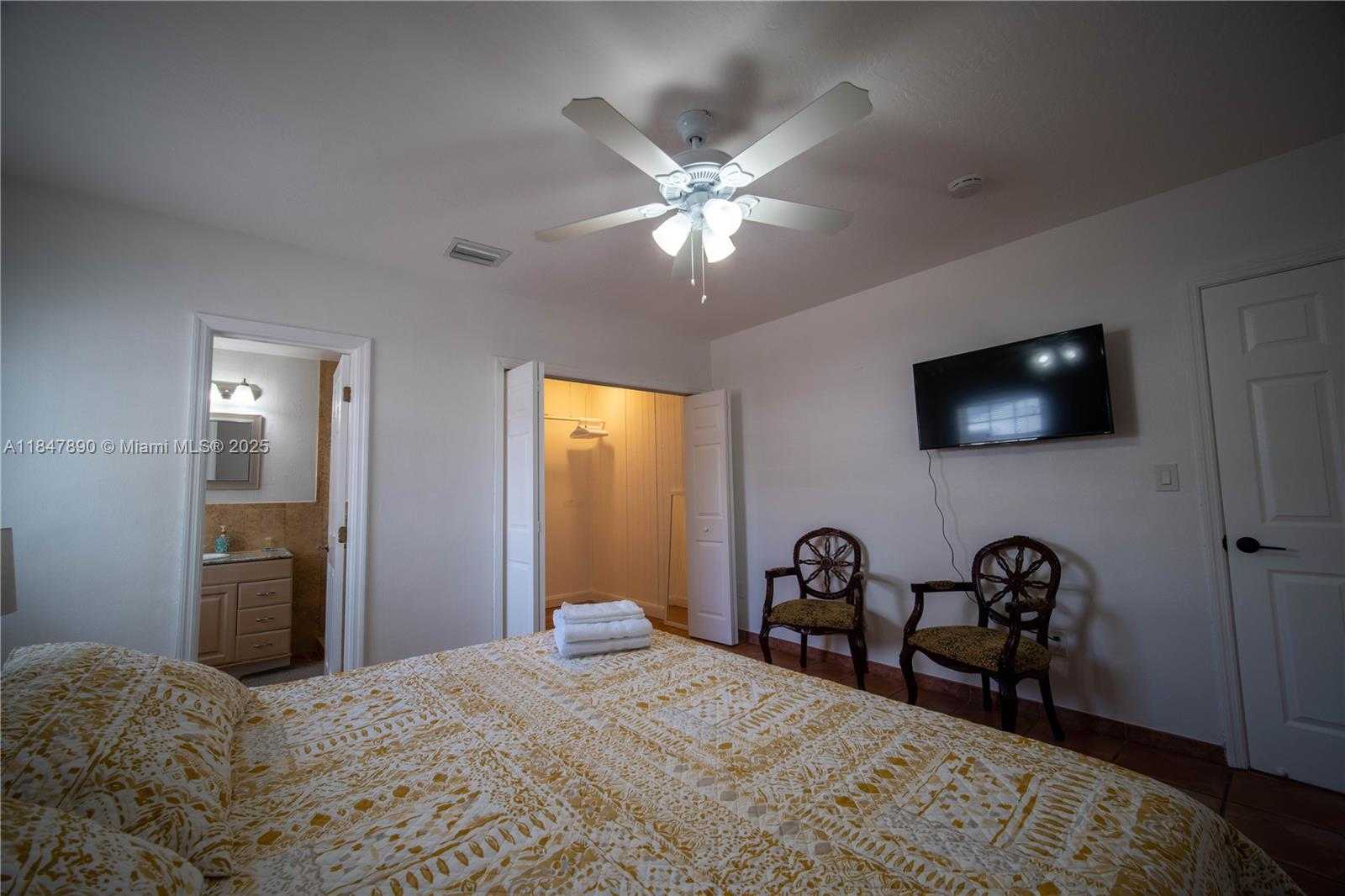 Small Image of 10120 NICARAGUA DR, Cutler Bay Number 55