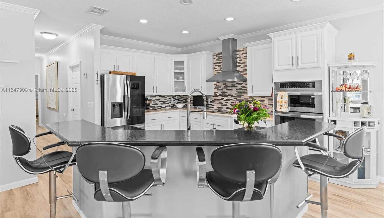Small Image of 8611 SOUTH WEST 20TH ST, Davie Number 13
