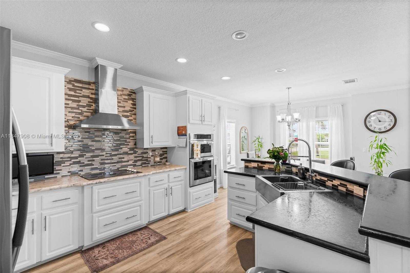 Small Image of 8611 SOUTH WEST 20TH ST, Davie Number 14