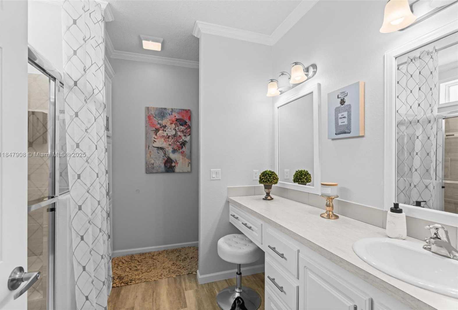 Small Image of 8611 SOUTH WEST 20TH ST, Davie Number 19