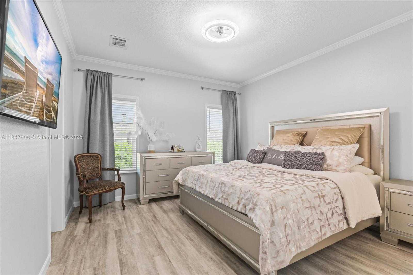 Small Image of 8611 SOUTH WEST 20TH ST, Davie Number 21