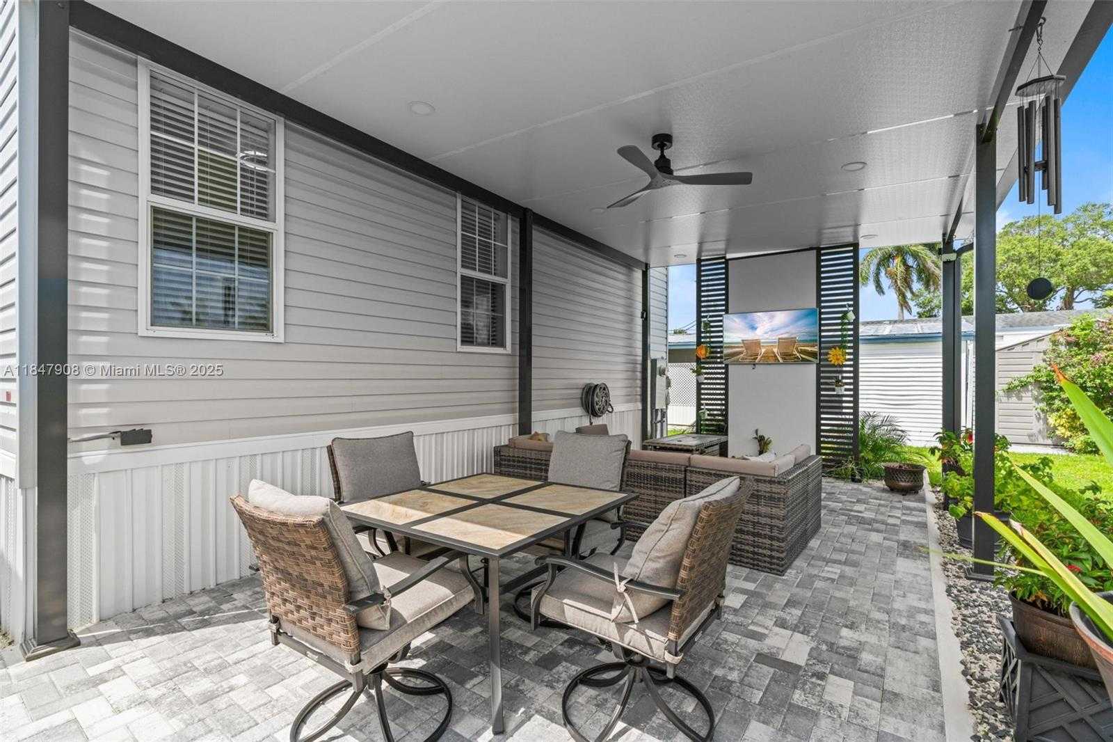Small Image of 8611 SOUTH WEST 20TH ST, Davie Number 28