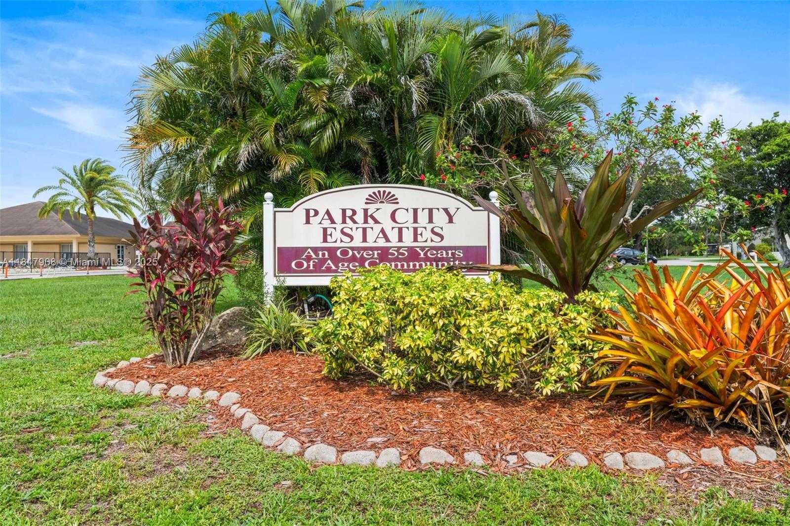Small Image of 8611 SOUTH WEST 20TH ST, Davie Number 29