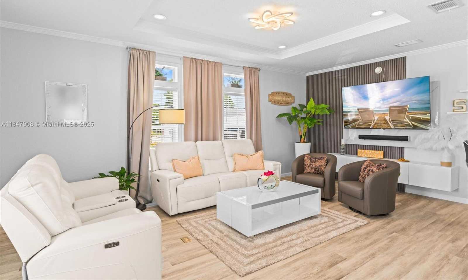 Small Image of 8611 SOUTH WEST 20TH ST, Davie Number 9