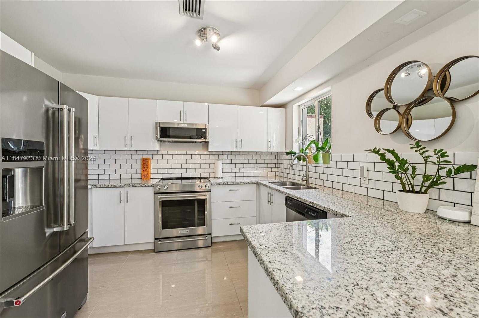 Small Image of 1361 NORTH WEST 55TH ST, Miami Number 12