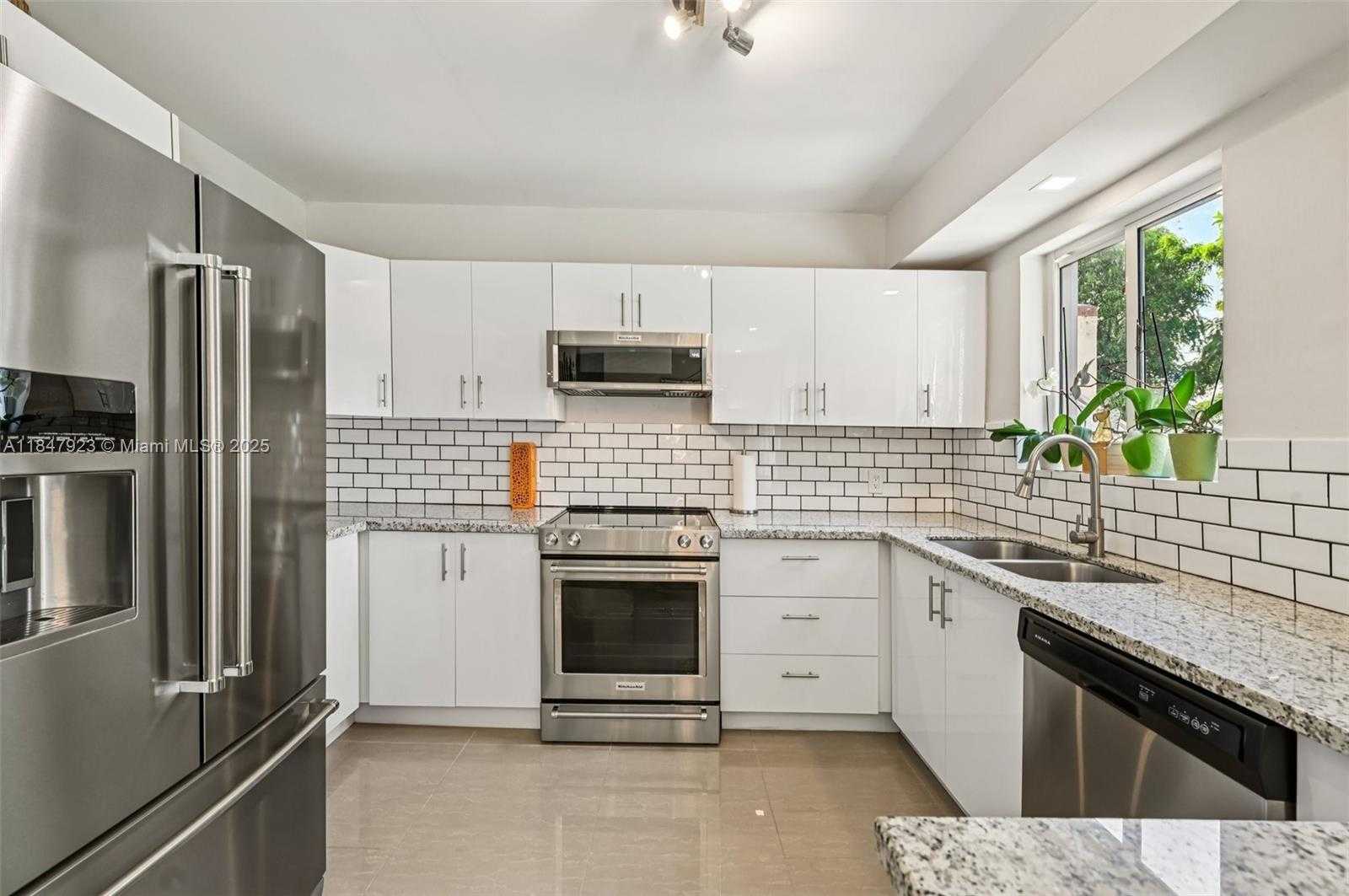 Small Image of 1361 NORTH WEST 55TH ST, Miami Number 13