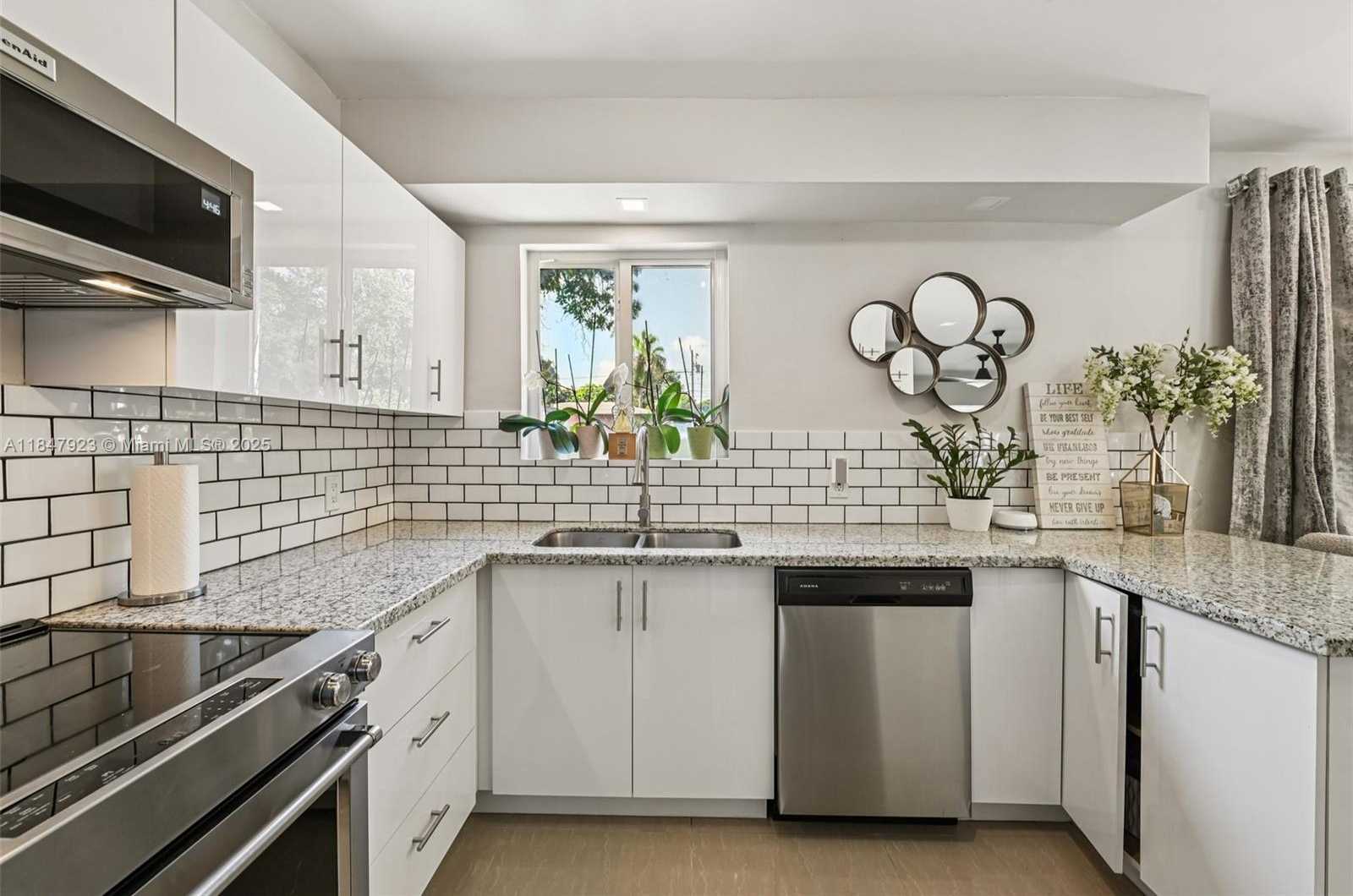 Small Image of 1361 NORTH WEST 55TH ST, Miami Number 14