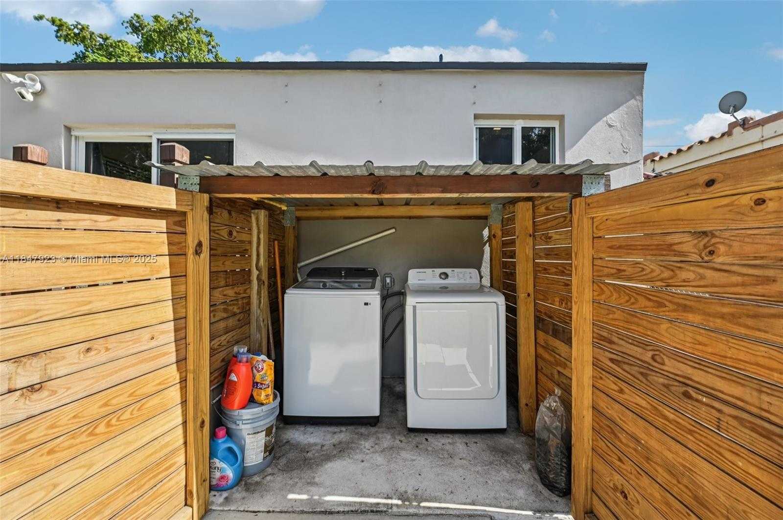 Small Image of 1361 NORTH WEST 55TH ST, Miami Number 29