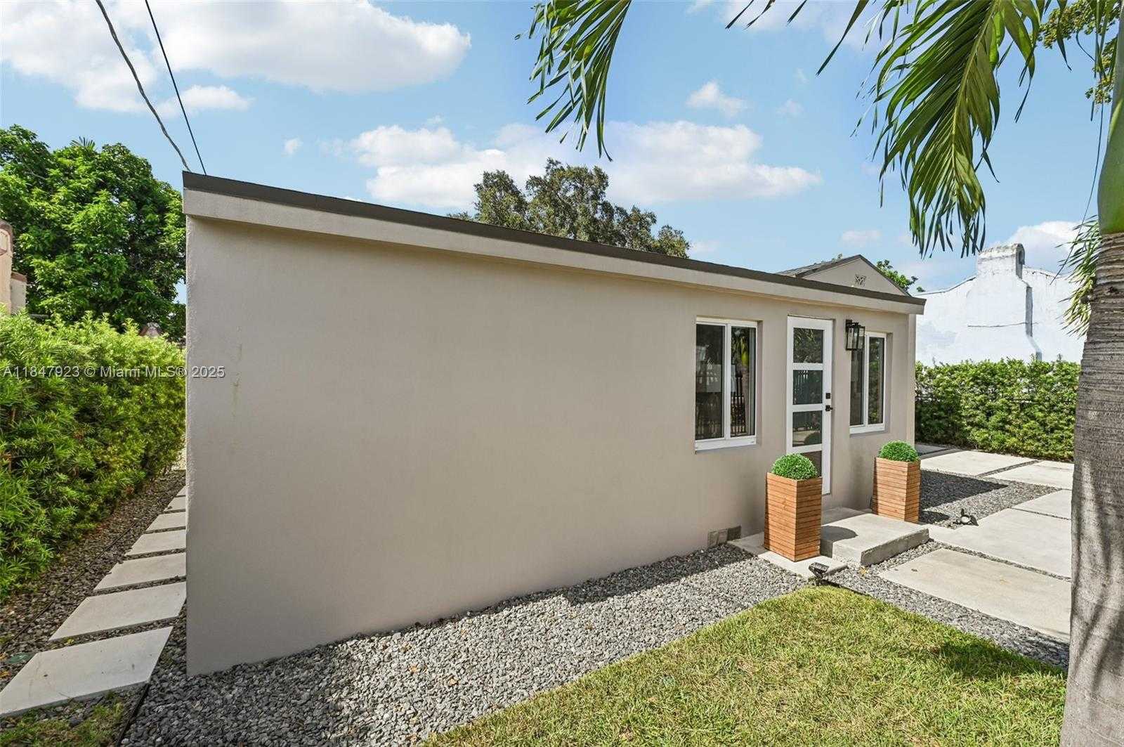 Small Image of 1361 NORTH WEST 55TH ST, Miami Number 3