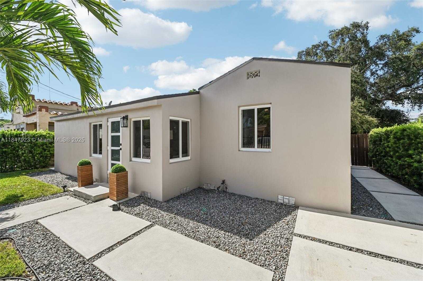 Small Image of 1361 NORTH WEST 55TH ST, Miami Number 4