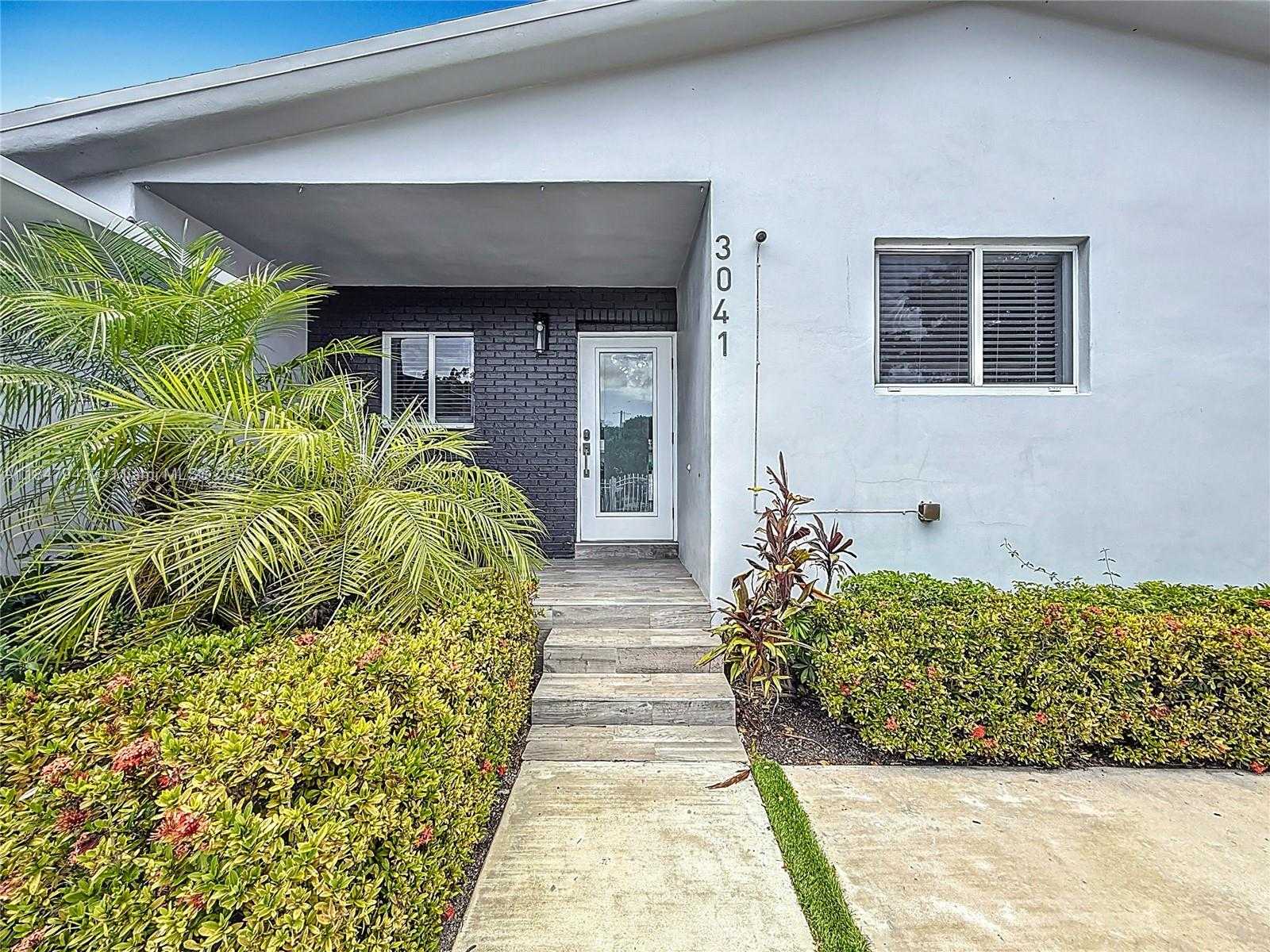 Small Image of 3041 NORTH WEST 69TH TER, Miami Number 24