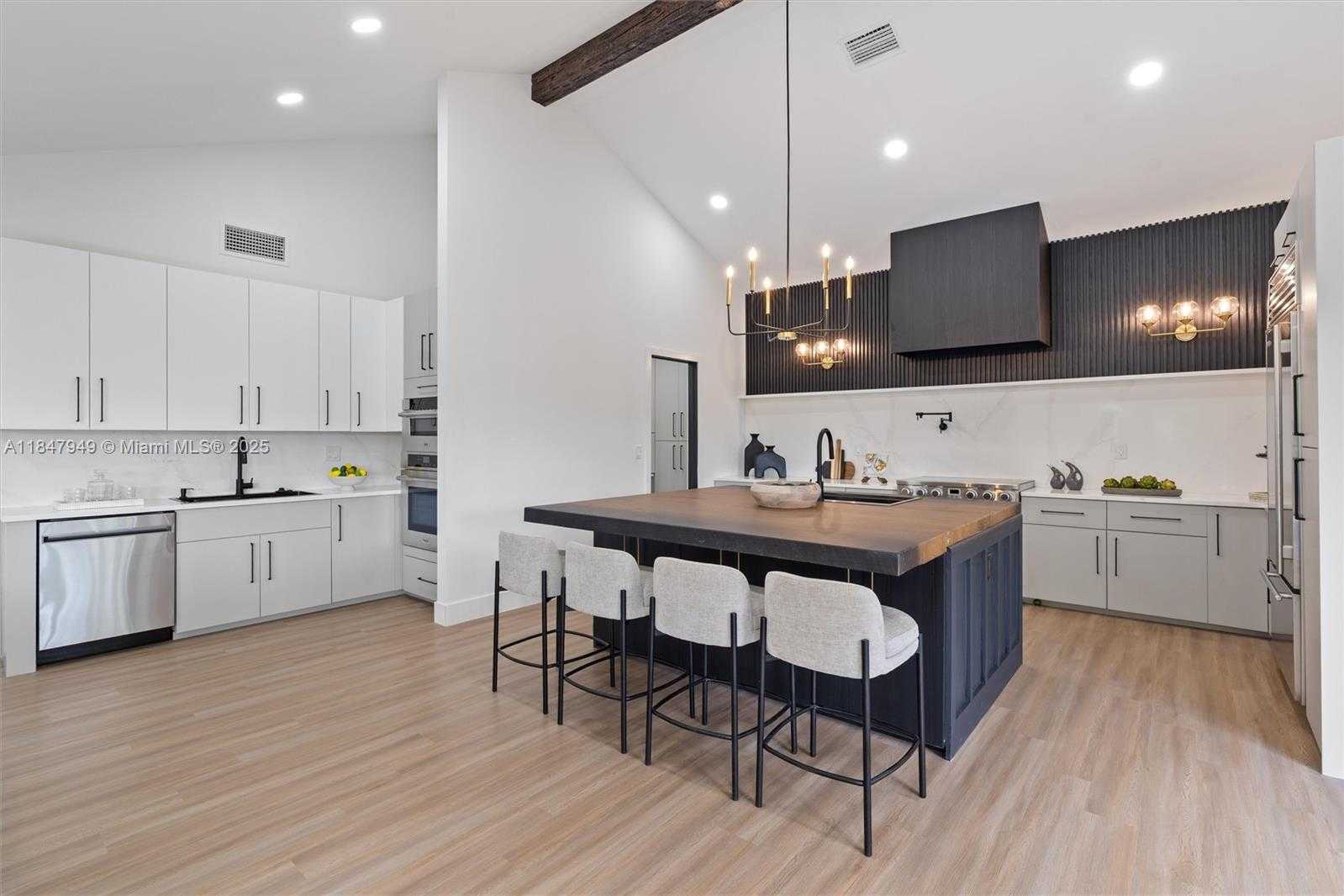 Small Image of 7190 VALENCIA DRIVE, Boca Raton Number 12