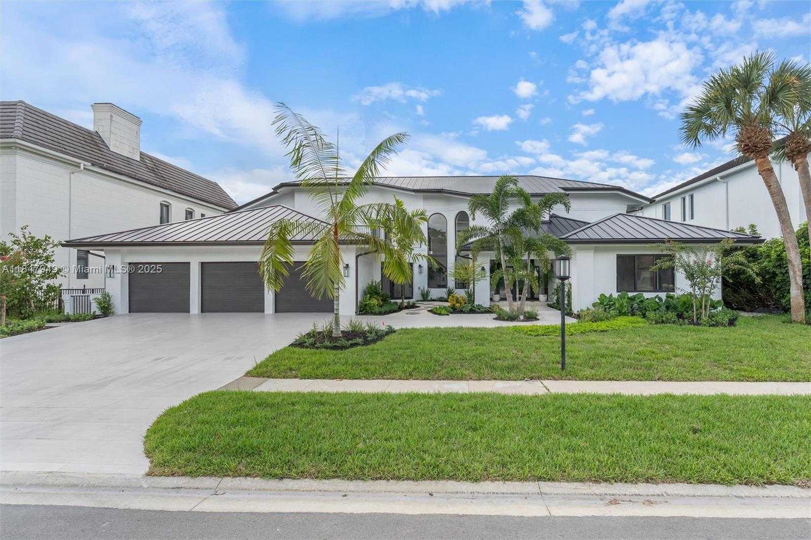Small Image of 7190 VALENCIA DRIVE, Boca Raton Number 2
