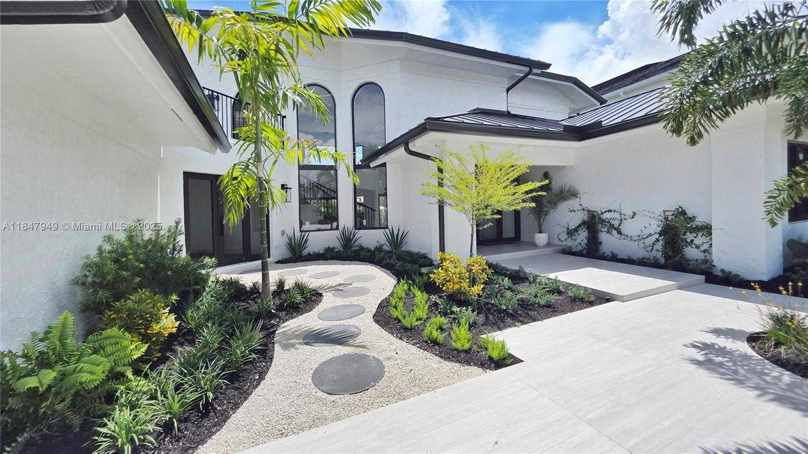Small Image of 7190 VALENCIA DRIVE, Boca Raton Number 3