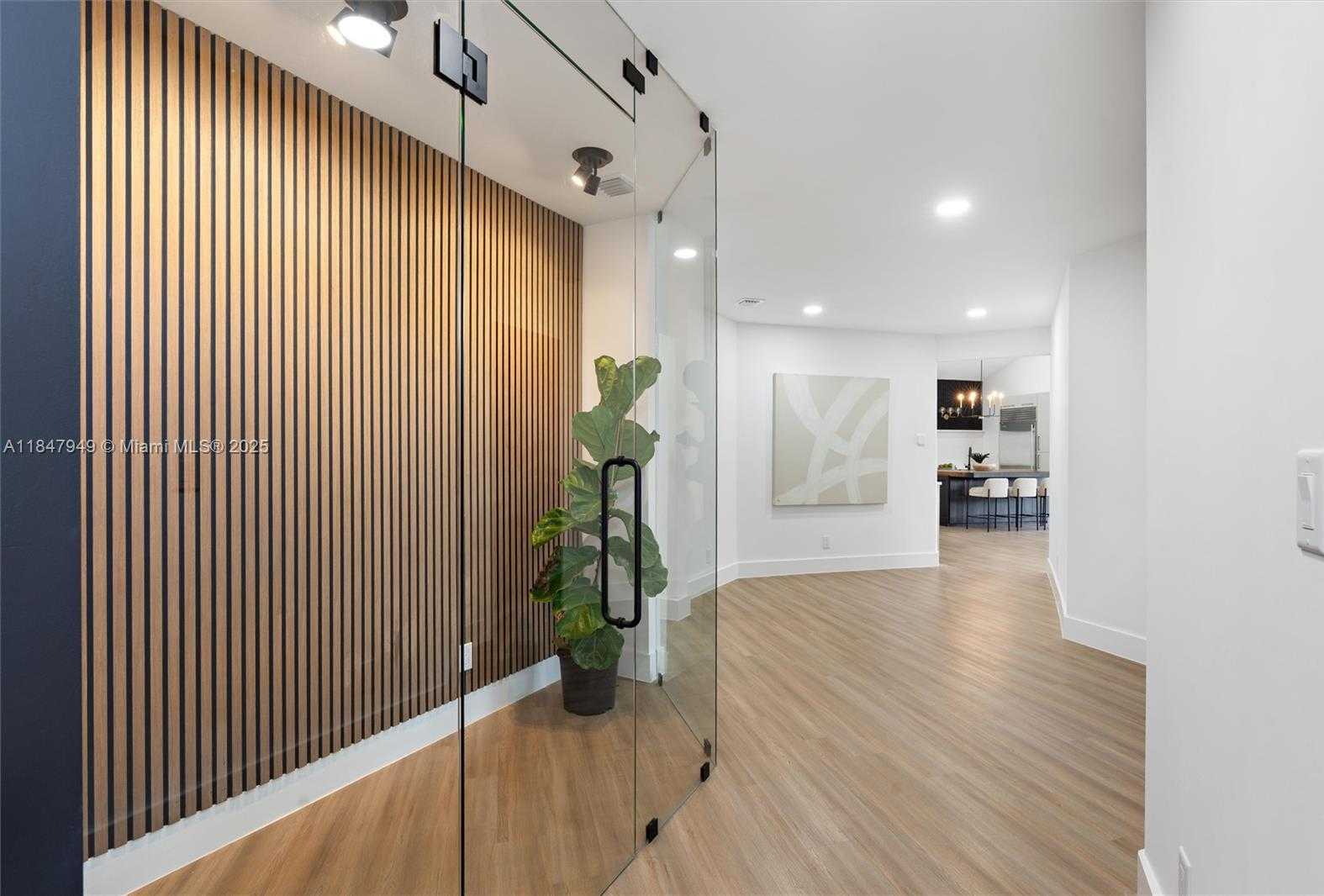 Small Image of 7190 VALENCIA DRIVE, Boca Raton Number 9
