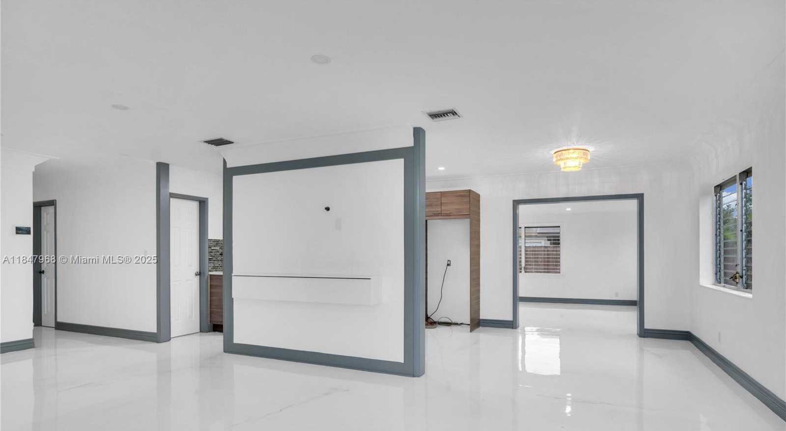 Small Image of 4031 NORTH EAST 18TH AVE, Pompano Beach Number 3