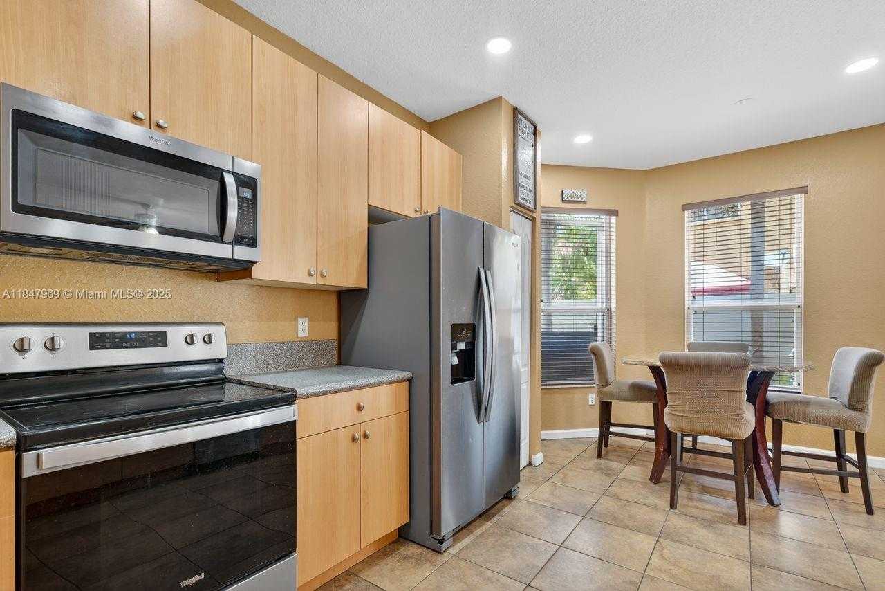 Small Image of 2215 PORTOFINO AVE, Homestead Number 10