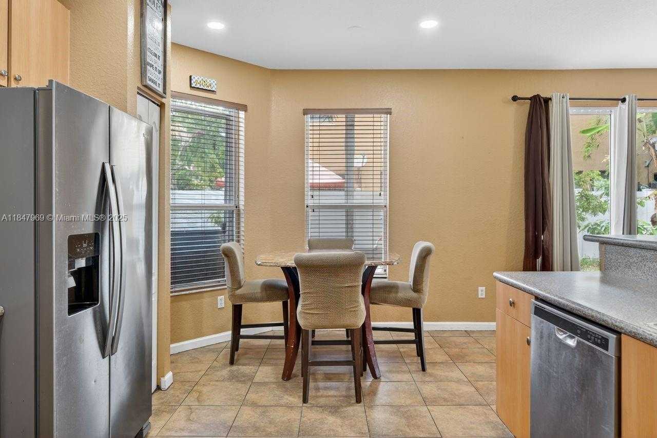 Small Image of 2215 PORTOFINO AVE, Homestead Number 12