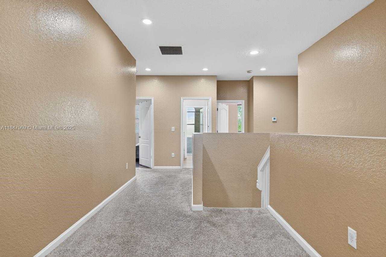 Small Image of 2215 PORTOFINO AVE, Homestead Number 21