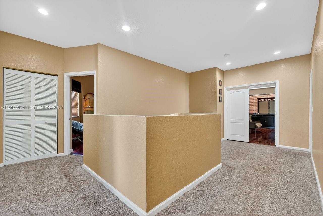 Small Image of 2215 PORTOFINO AVE, Homestead Number 22