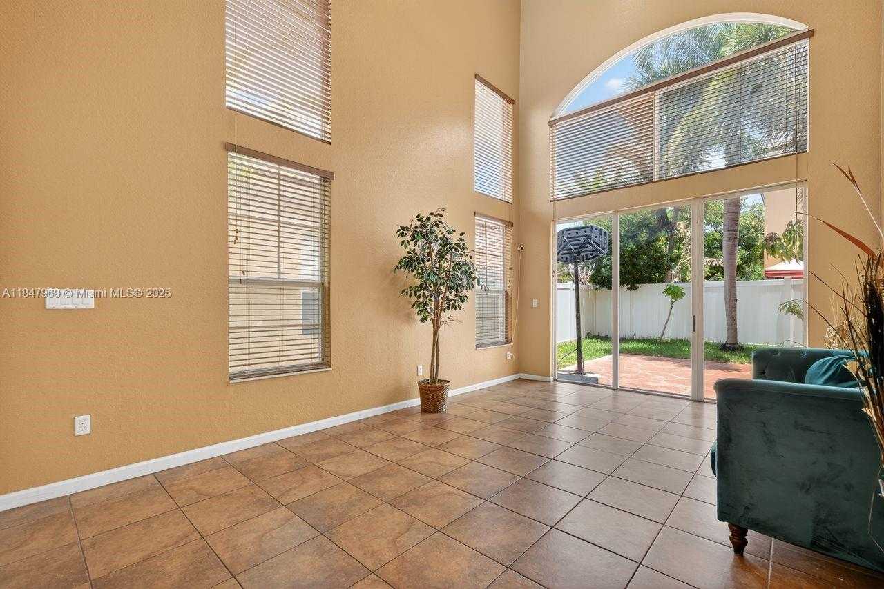 Small Image of 2215 PORTOFINO AVE, Homestead Number 3