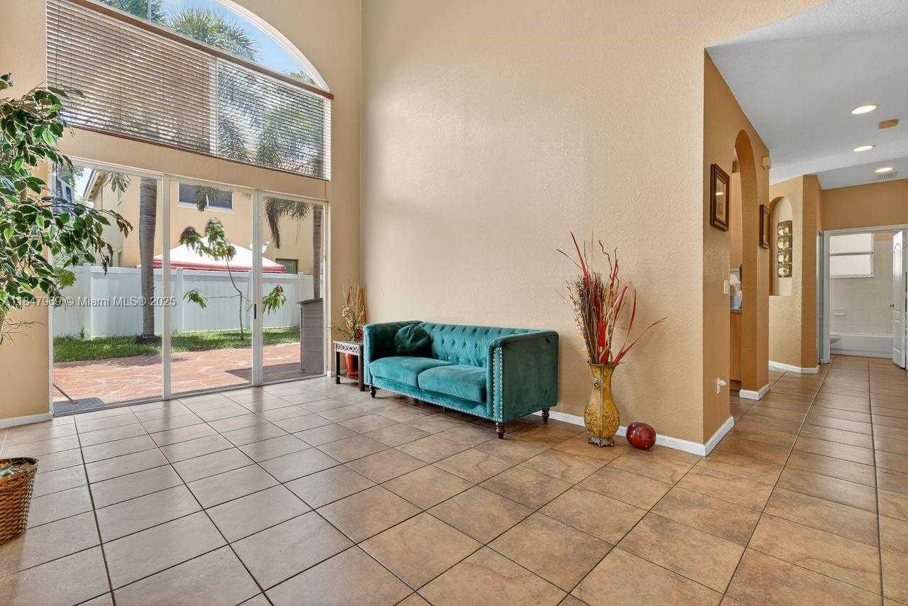 Small Image of 2215 PORTOFINO AVE, Homestead Number 4