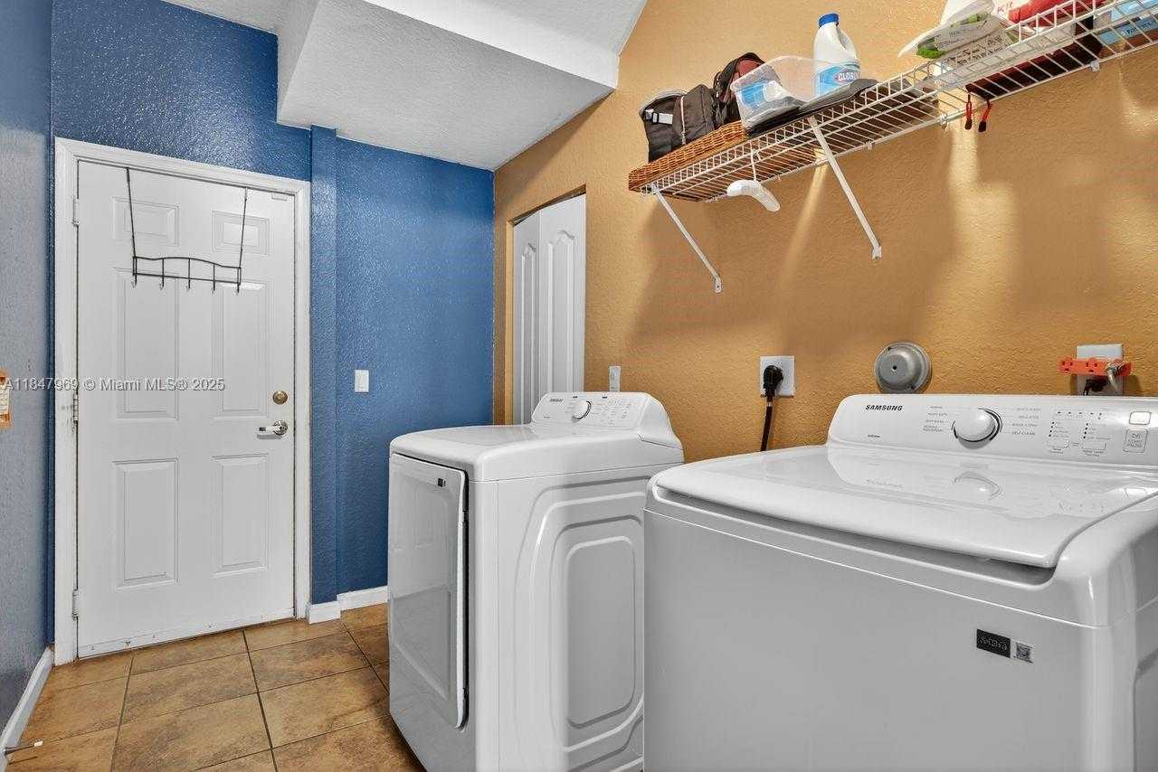 Small Image of 2215 PORTOFINO AVE, Homestead Number 46