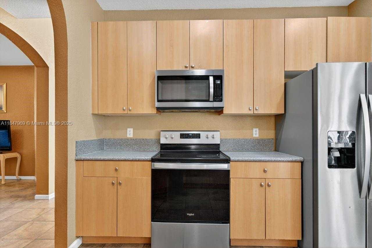 Small Image of 2215 PORTOFINO AVE, Homestead Number 9