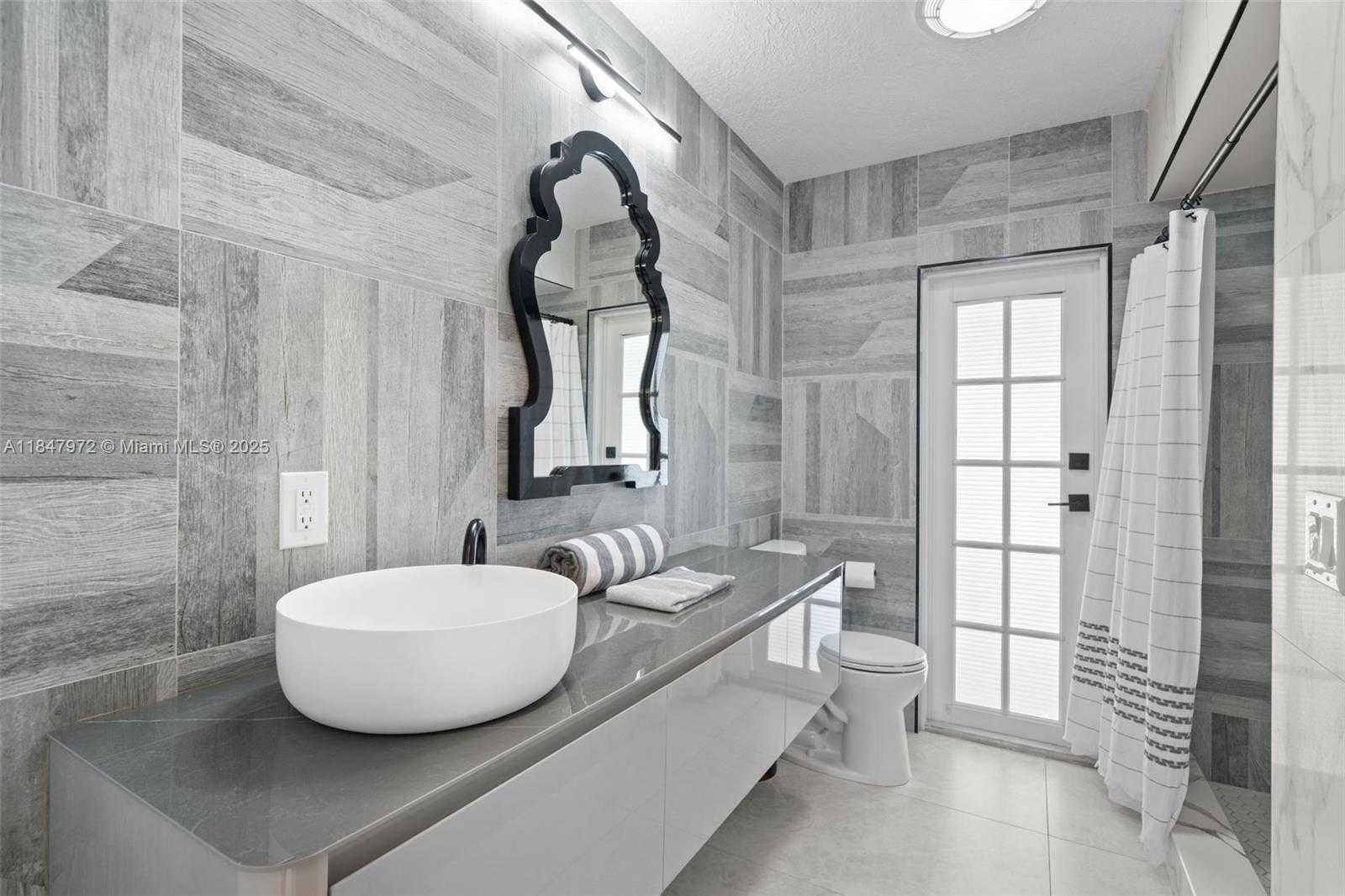 Small Image of 2681 NORTH EAST 9TH CT, Pompano Beach Number 32