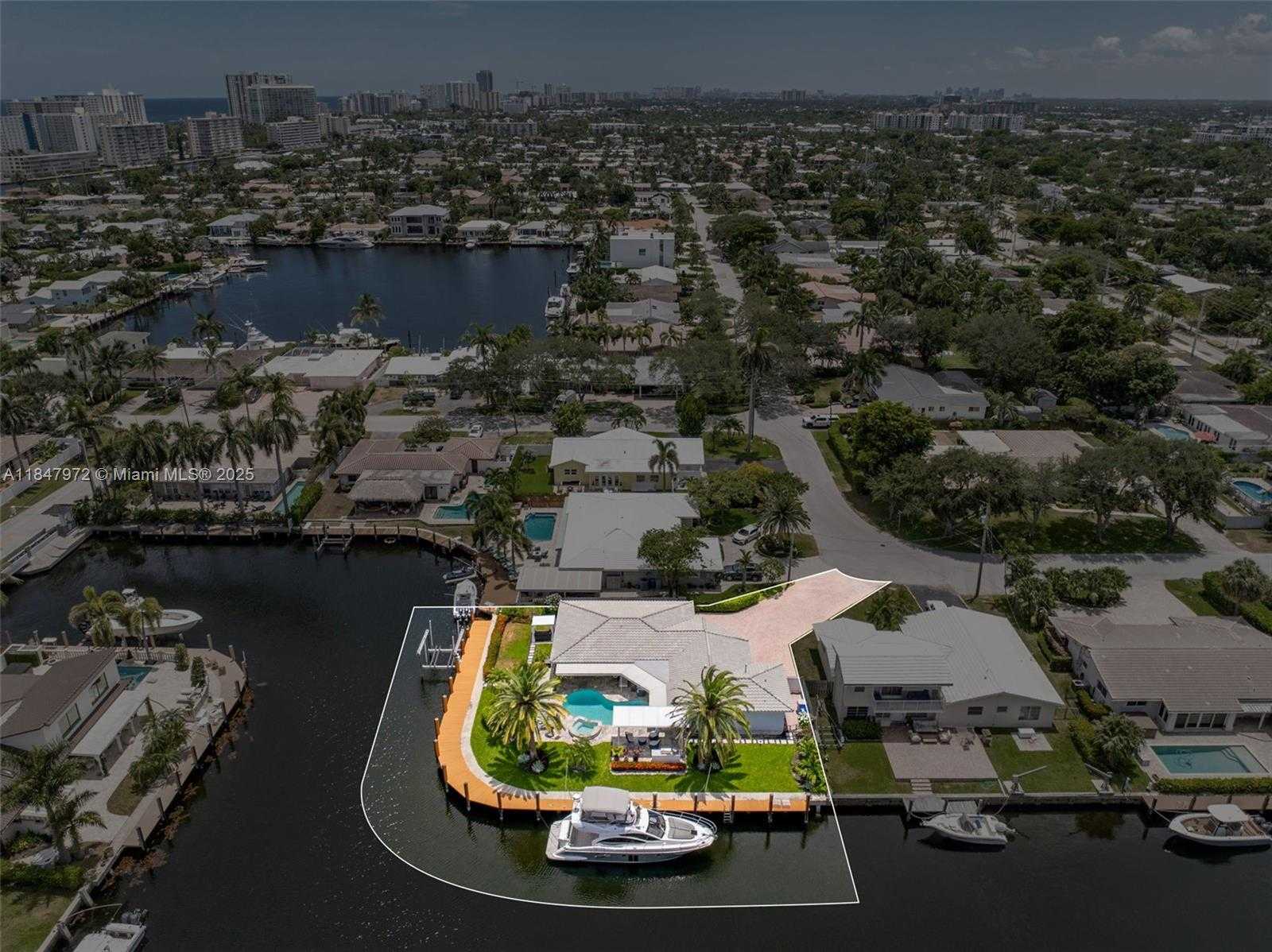 Small Image of 2681 NORTH EAST 9TH CT, Pompano Beach Number 48