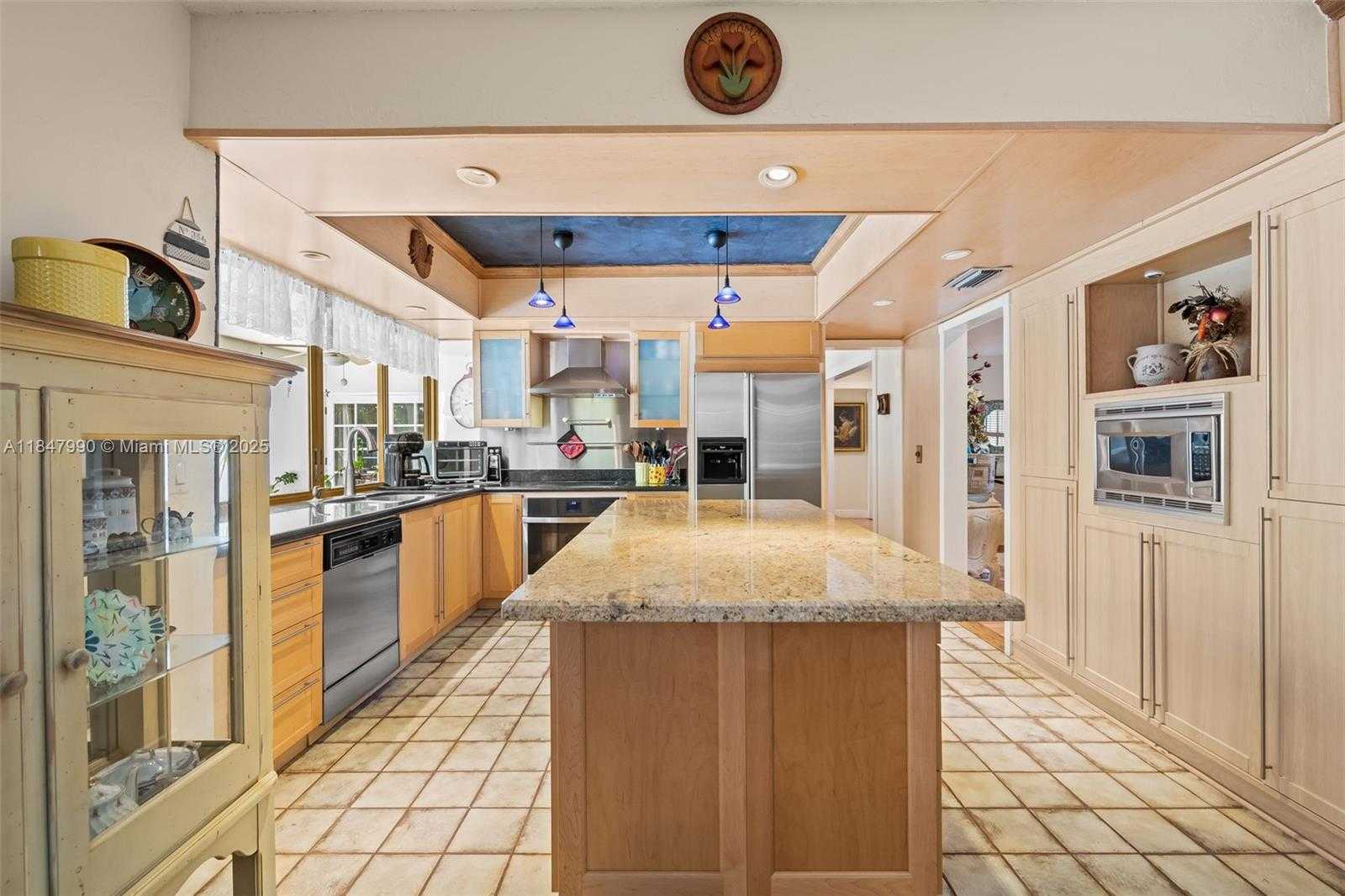 Small Image of 5414 WEST PARK RD, Hollywood Number 11