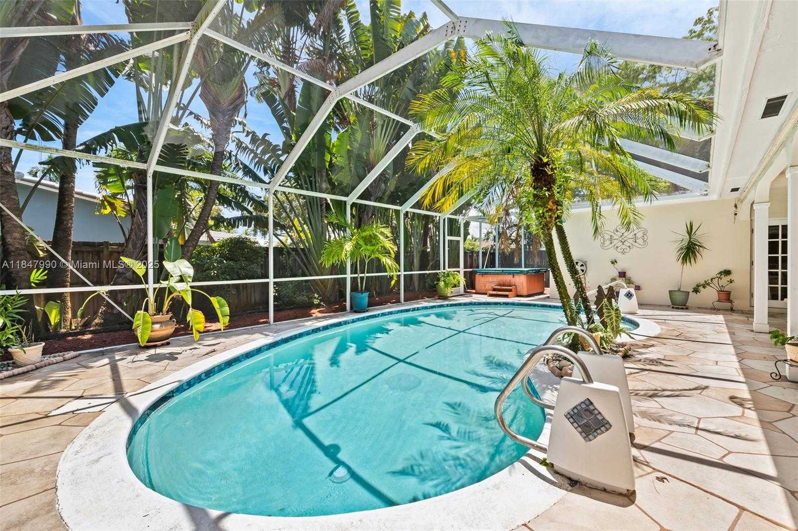 Small Image of 5414 WEST PARK RD, Hollywood Number 6