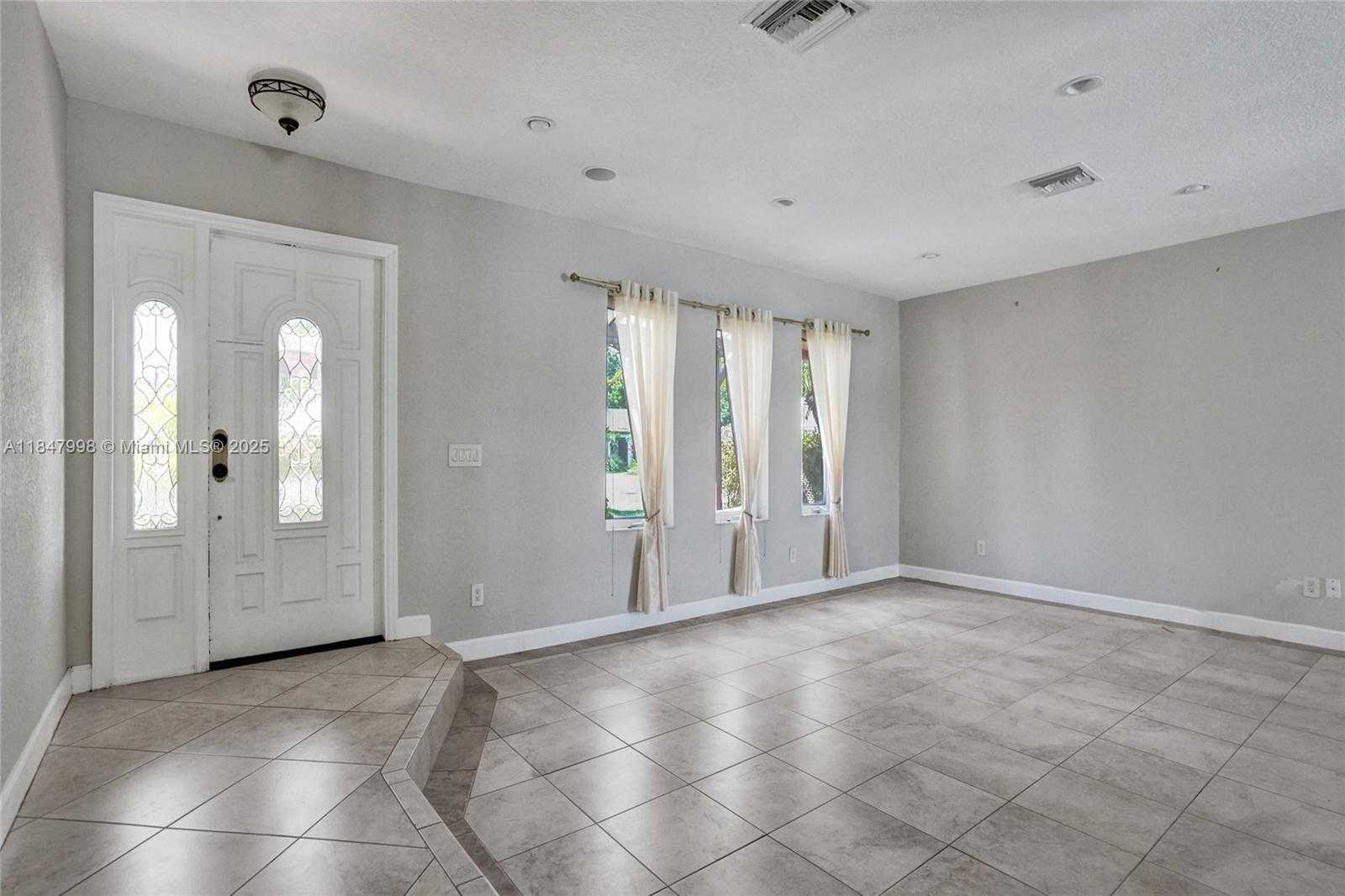 Small Image of 571 SOUTH EAST 11TH ST, Pompano Beach Number 21
