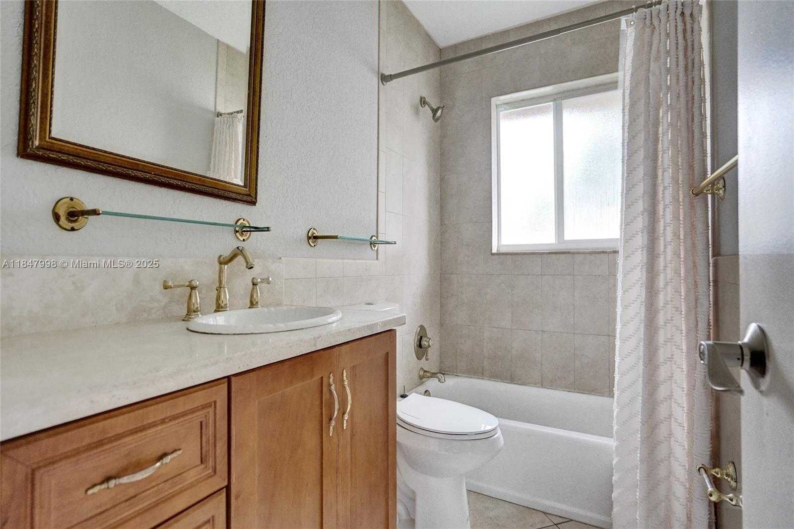 Small Image of 571 SOUTH EAST 11TH ST, Pompano Beach Number 26
