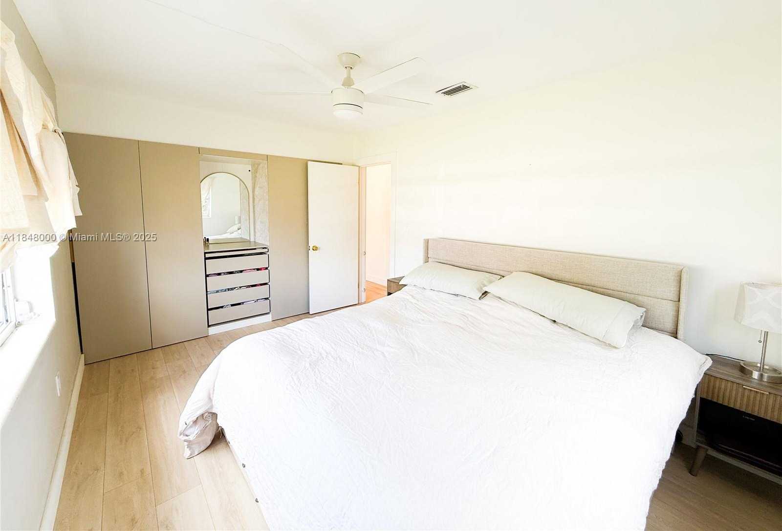 Small Image of 3131 SOUTH WEST 117TH CT, Miami Number 29