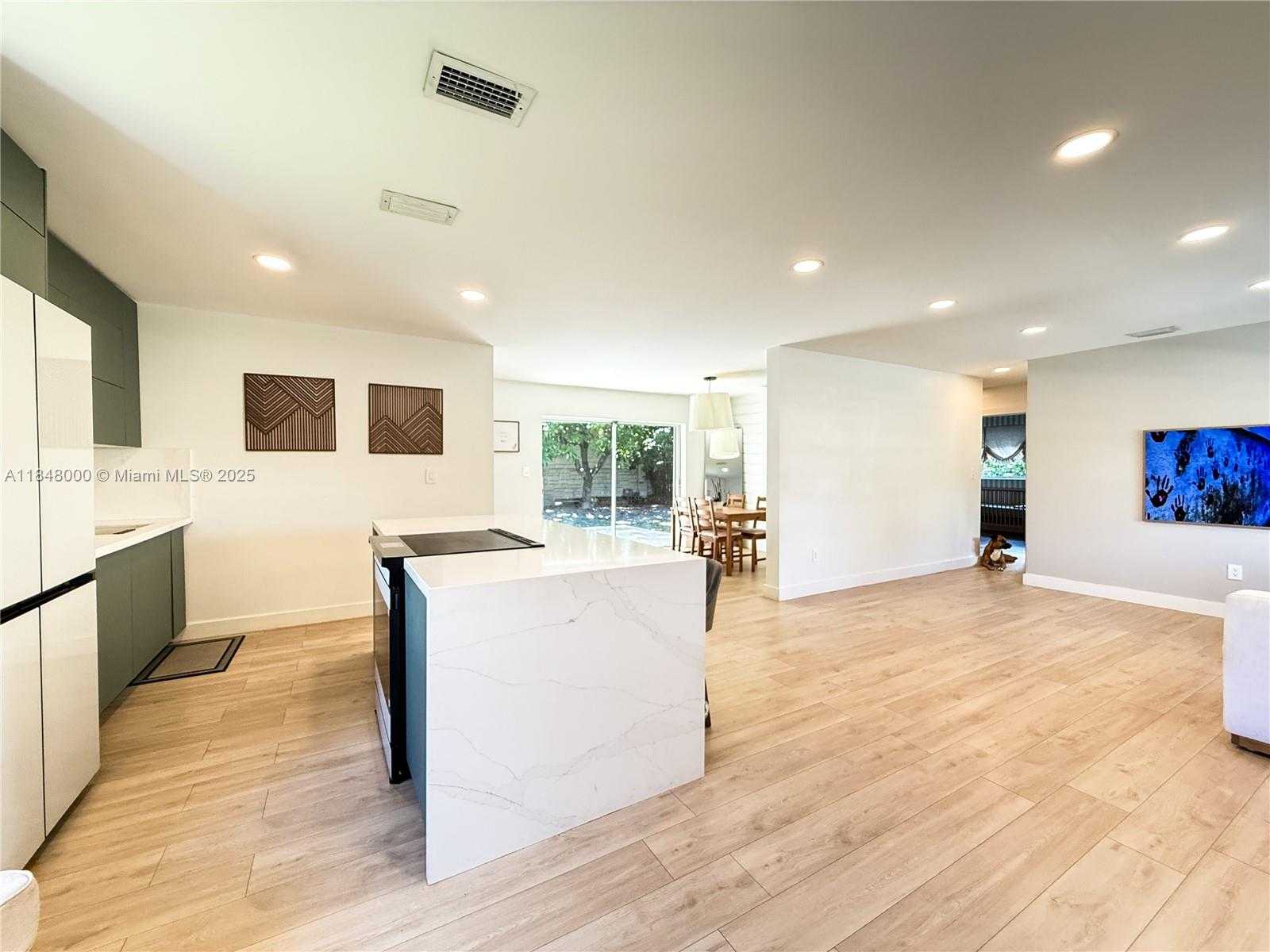 Small Image of 3131 SOUTH WEST 117TH CT, Miami Number 30