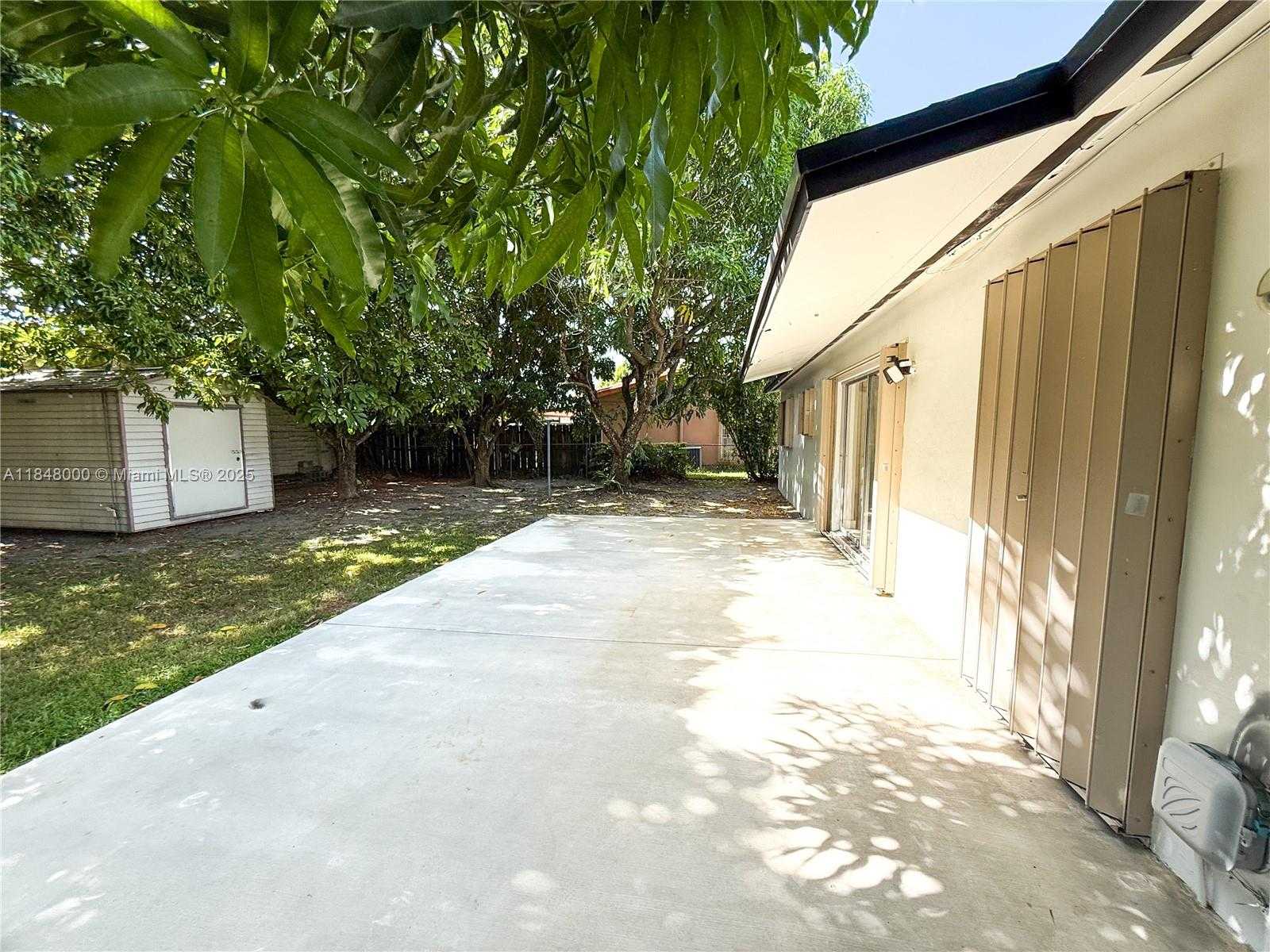 Small Image of 3131 SOUTH WEST 117TH CT, Miami Number 32