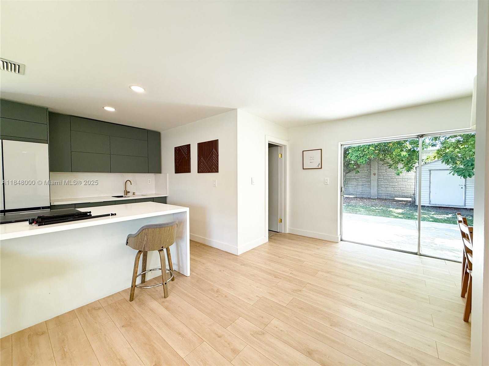 Small Image of 3131 SOUTH WEST 117TH CT, Miami Number 9
