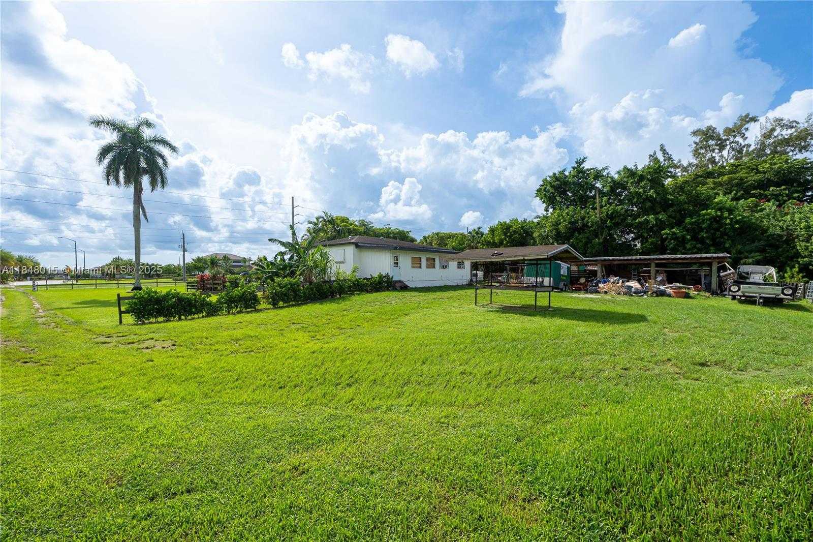 Small Image of 1921 SOUTH WEST 112TH AVE, Davie Number 11