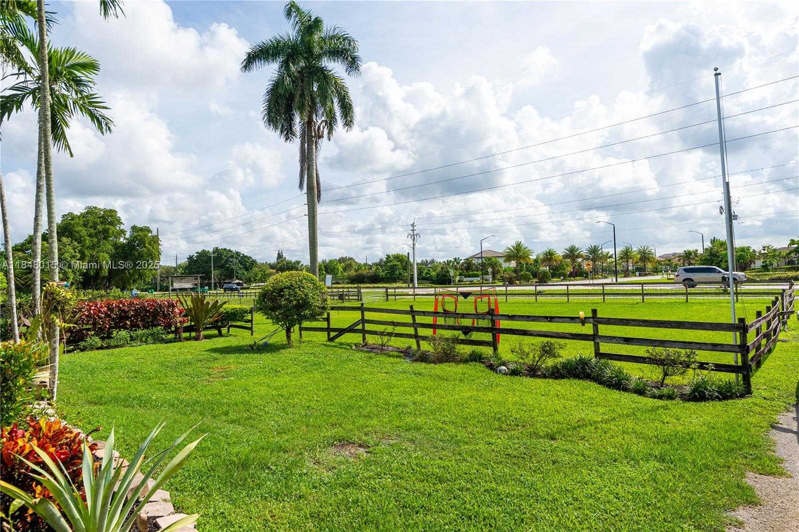Small Image of 1921 SOUTH WEST 112TH AVE, Davie Number 15