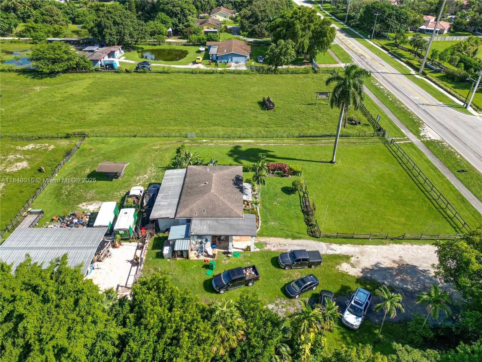 Small Image of 1921 SOUTH WEST 112TH AVE, Davie Number 21