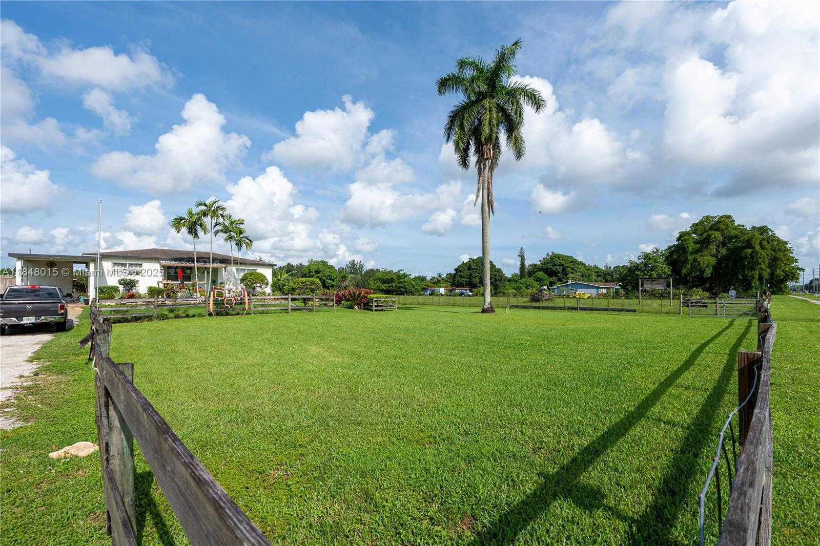 Small Image of 1921 SOUTH WEST 112TH AVE, Davie Number 3