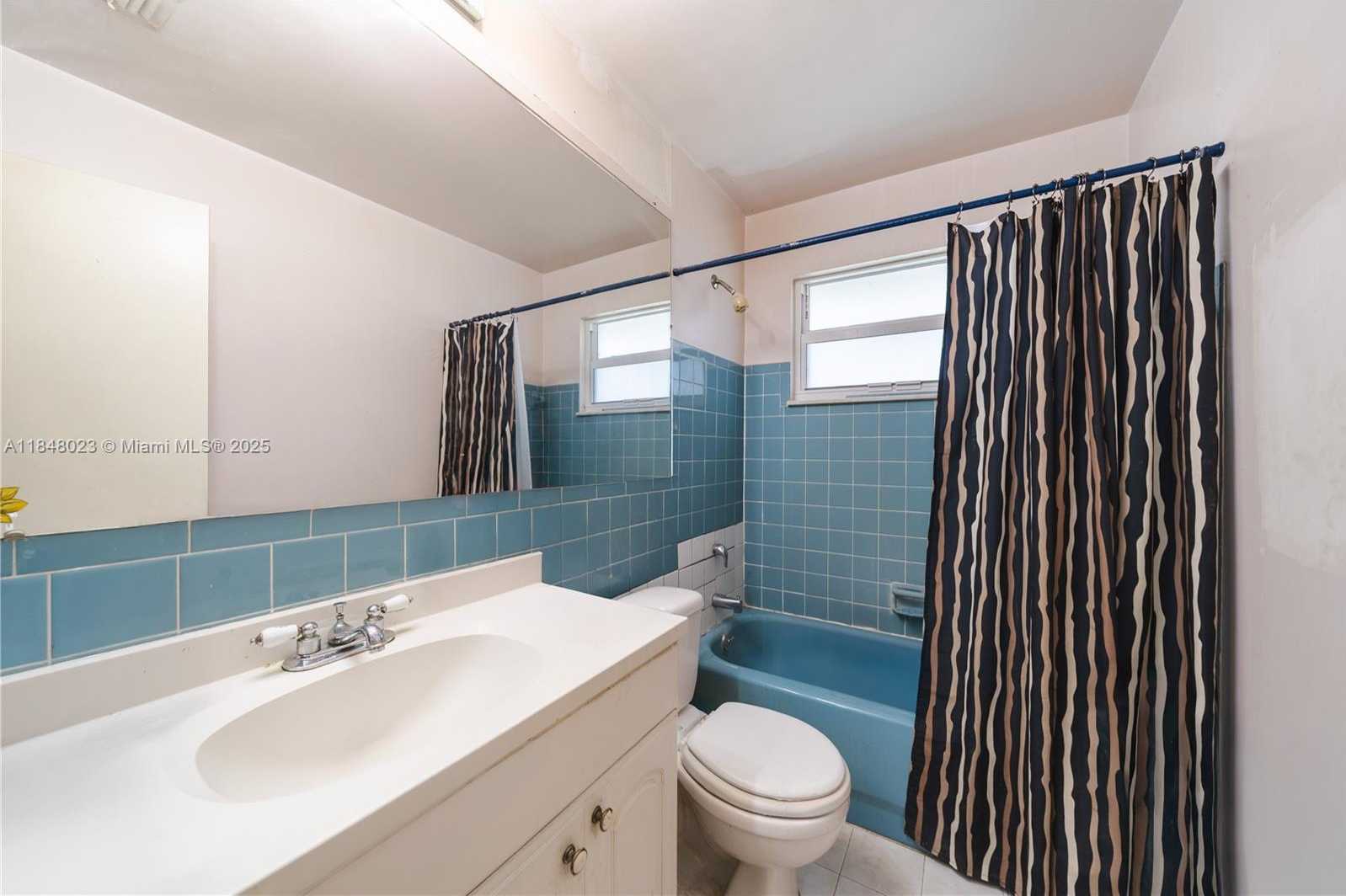 Small Image of 5103 NORTH WEST 54TH CT, Tamarac Number 10
