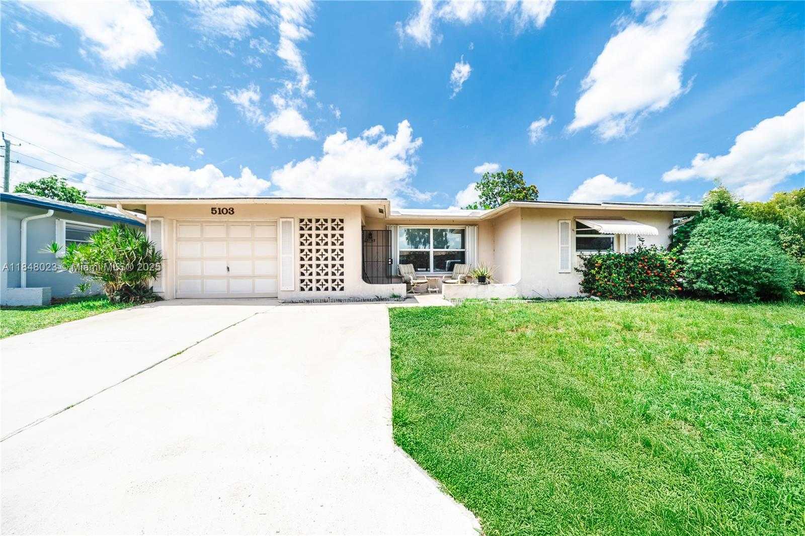 Small Image of 5103 NORTH WEST 54TH CT, Tamarac Number 2