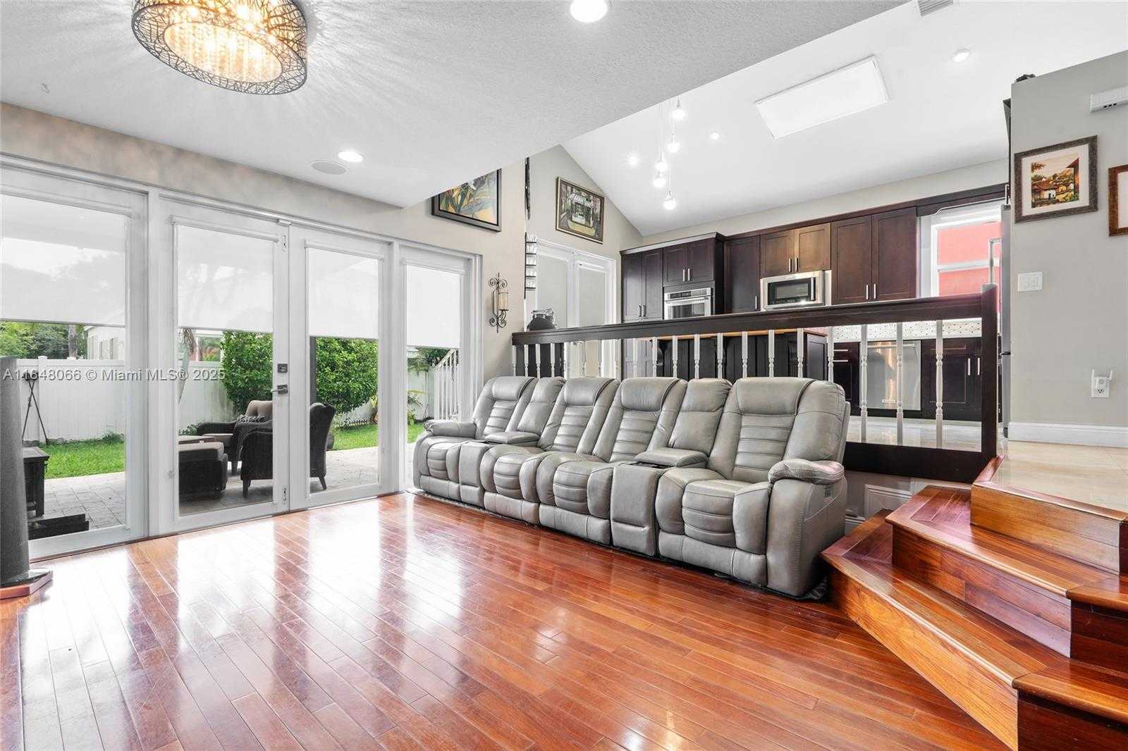Small Image of 4939 SOUTH WEST 164TH AVE, Miramar Number 25