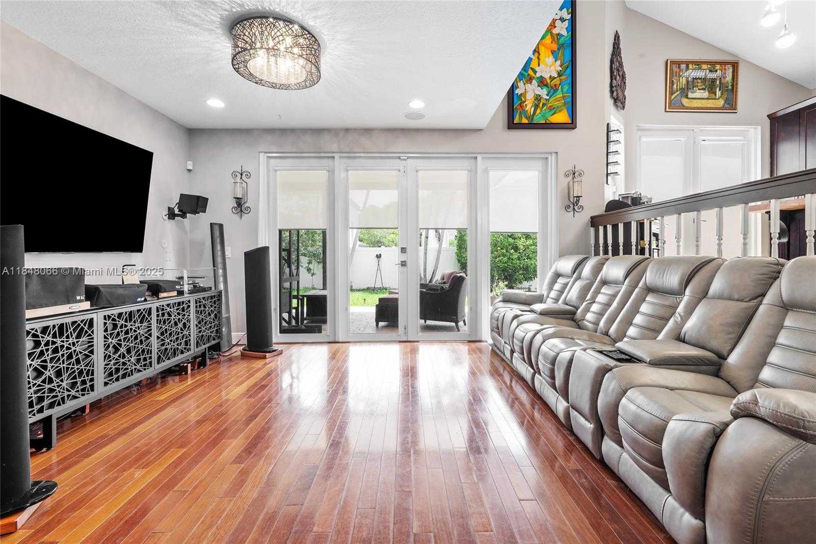 Small Image of 4939 SOUTH WEST 164TH AVE, Miramar Number 26