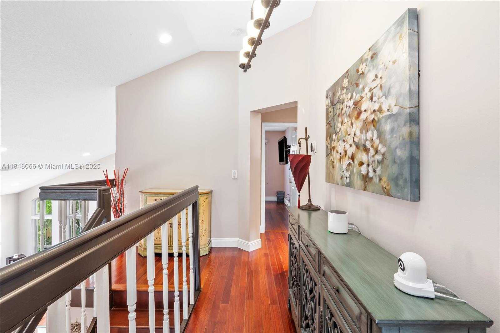 Small Image of 4939 SOUTH WEST 164TH AVE, Miramar Number 27